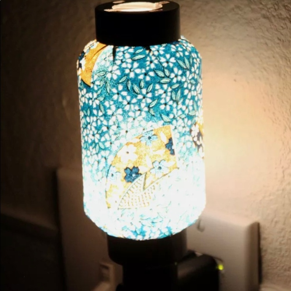 Blue Hand Fan Oriental Japanese Washi Night Light - Picture 3 of 6